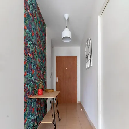 شقة L'eugenie - Design & Confort En Centre-ville