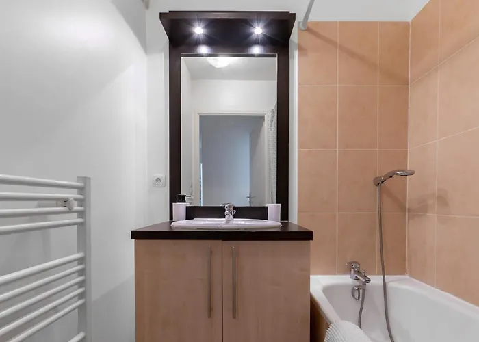 Апартаменты L'eugenie - Design & Confort En Centre-ville